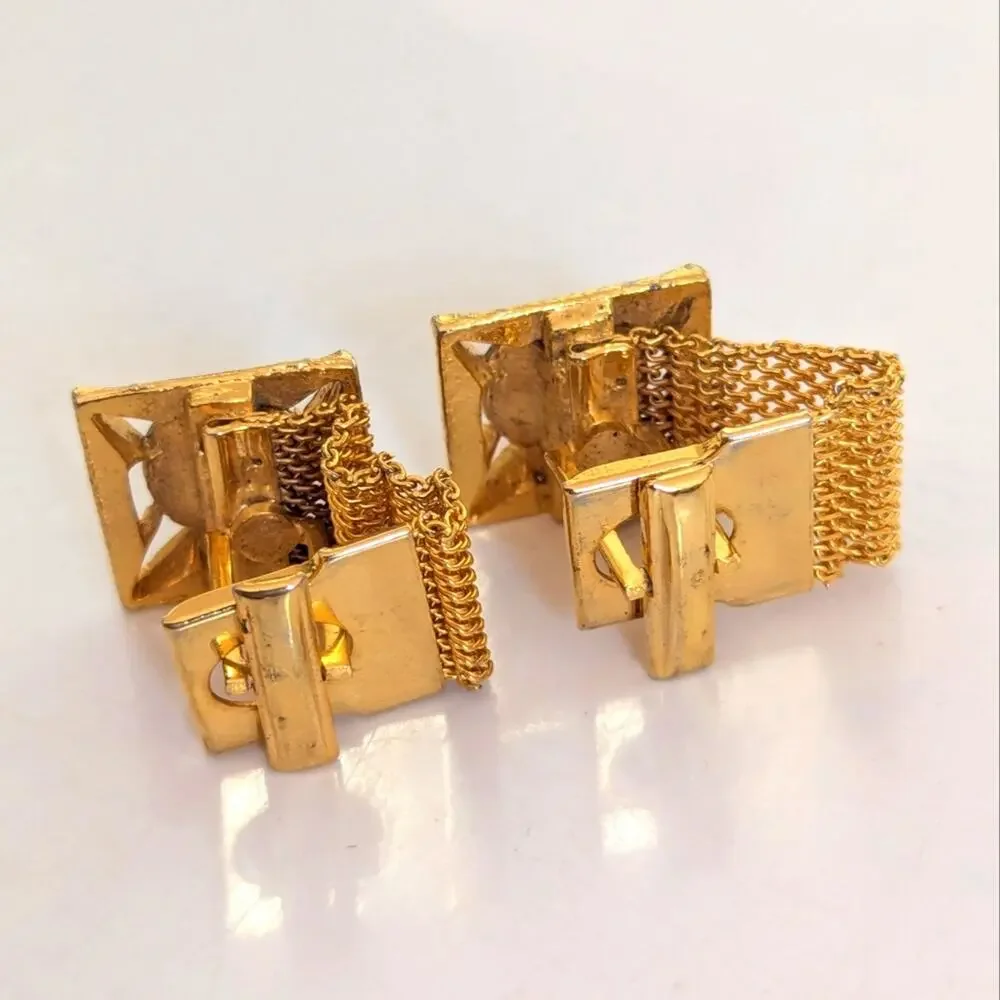 Vintage 70s Mod Gold Tone Watermelon Rivoli Glass Crystal Square Cufflinks
